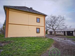 Prodej rodinného domu, Bernartice, 175 m2
