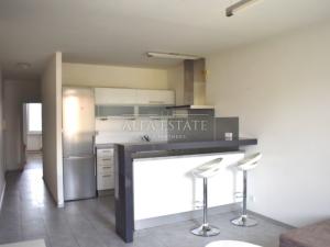 Pronájem bytu 2+kk, Karlovy Vary, Vrchlického, 51 m2