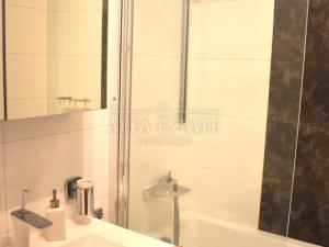 Pronájem bytu 2+kk, Karlovy Vary, Vrchlického, 51 m2