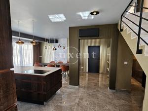 Prodej vily, Zadar, Chorvatsko, 357 m2