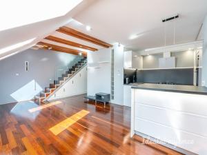 Pronájem bytu 3+kk, Praha - Smíchov, Staropramenná, 78 m2