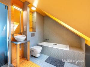 Pronájem bytu 3+kk, Praha - Smíchov, Staropramenná, 78 m2