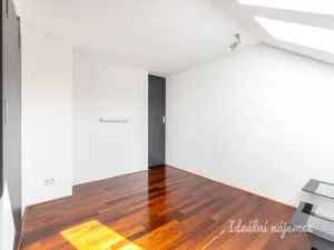Pronájem bytu 3+kk, Praha - Smíchov, Staropramenná, 78 m2