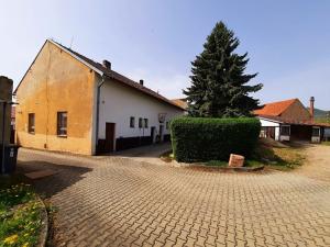 Prodej rodinného domu, Třebenice, 210 m2