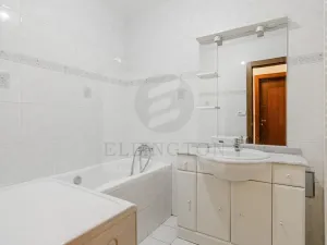 Prodej činžovního domu, Praha - Kunratice, Kálmánova, 715 m2