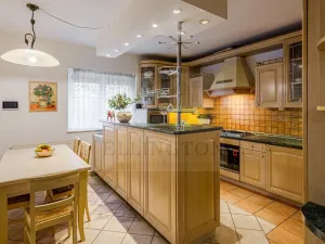 Prodej činžovního domu, Praha - Kunratice, Kálmánova, 715 m2