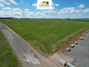 Prodej pozemku pro komerční výstavbu, Bavoryně - Na Lhotkách, 9891 m2