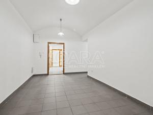 Pronájem kanceláře, Praha - Nové Město, Kateřinská, 150 m2