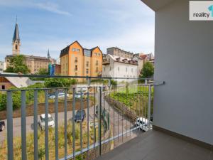 Pronájem bytu 2+kk, Liberec - Liberec II-Nové Město, Papírová, 72 m2