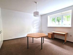 Pronájem bytu 3+kk, Praha - Vršovice, Krasnojarská, 54 m2