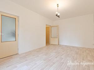 Pronájem bytu 1+1, Brno - Lesná, Halasovo náměstí, 29 m2