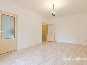 Pronájem bytu 1+1, Brno - Lesná, Halasovo náměstí, 29 m2