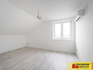 Prodej bytu 3+kk, Hrádek, 107 m2