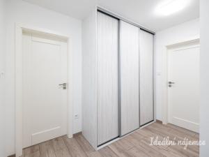 Pronájem bytu 2+kk, Praha - Strašnice, Limuzská, 50 m2