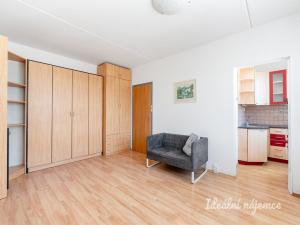 Pronájem bytu 1+kk, Praha - Hostivař, Vajdova, 29 m2