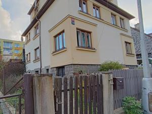 Pronájem bytu 1+1, Liberec, V Zahradách, 60 m2