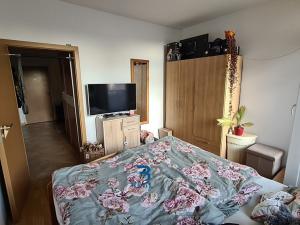 Pronájem bytu 2+kk, Praha - Vysočany, Pešlova, 48 m2