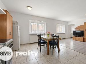 Prodej rodinného domu, Dolní Kounice, Hlavní, 450 m2
