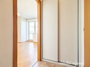 Pronájem bytu 1+kk, Praha - Troja, Vřesová, 27 m2