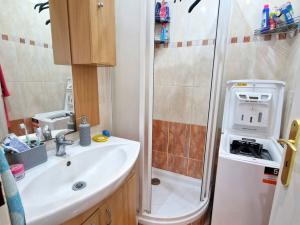 Pronájem bytu 2+kk, Praha - Háje, Ocelíkova, 44 m2