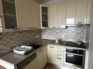 Pronájem bytu 2+kk, Praha - Zličín, Tulešická, 57 m2