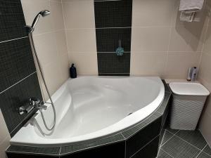 Pronájem bytu 2+kk, Praha - Zličín, Tulešická, 57 m2