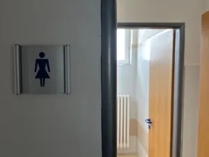 Pronájem kanceláře, Hradec Králové, Bratří Štefanů, 360 m2