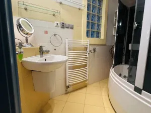 Pronájem bytu 3+1, Ostrava - Moravská Ostrava, Herodova, 86 m2