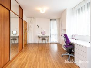 Pronájem bytu 6+kk a větší, Čelákovice - Sedlčánky, Matěje Koštíře, 310 m2