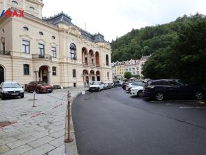 Pronájem komerční nemovitosti, Karlovy Vary, Divadelní náměstí, 100 m2