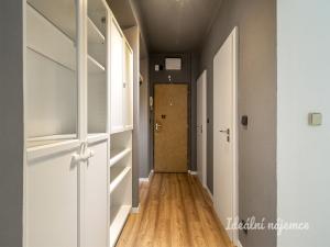 Pronájem bytu 3+1, Praha - Strašnice, Dvouletky, 61 m2