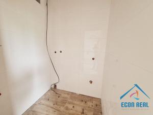 Prodej komerční nemovitosti, Milovice - Benátecká Vrutice, 1080 m2