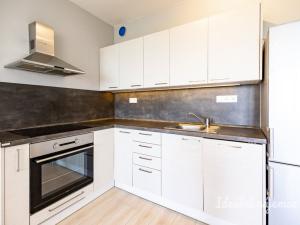 Pronájem bytu 1+kk, Praha - Kyje, Sicherova, 33 m2