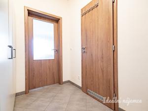 Pronájem bytu 1+kk, Praha - Kyje, Sicherova, 33 m2