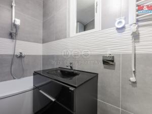 Prodej bytu 2+kk, Karlovy Vary - Drahovice, Kvapilova, 37 m2