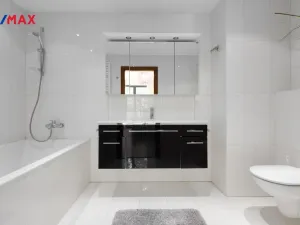 Prodej bytu 2+kk, Karlovy Vary, Libušina, 70 m2