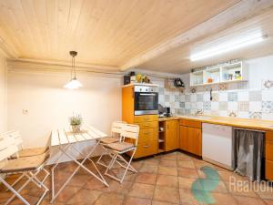 Prodej vícegeneračního domu, Benešov nad Černou, 295 m2