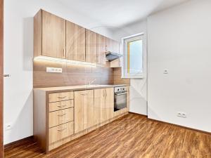 Prodej bytu 2+kk, Karlovy Vary, U Trati, 63 m2