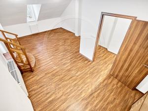 Prodej bytu 2+kk, Karlovy Vary, U Trati, 63 m2