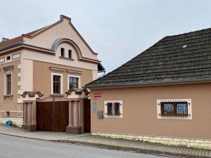 Prodej rodinného domu, Čečelice, Všetatská, 750 m2