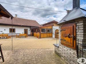 Prodej restaurace, Hradešín, 178 m2