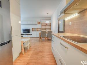 Prodej bytu 4+kk, Praha - Miškovice, Vrátenská, 90 m2