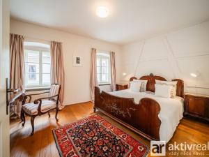 Prodej historického objektu, Loket, T. G. Masaryka, 562 m2