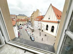 Pronájem bytu 2+1, Praha - Staré Město, Betlémské náměstí, 100 m2