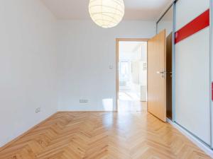 Pronájem bytu 2+1, Praha - Strašnice, Kounická, 50 m2