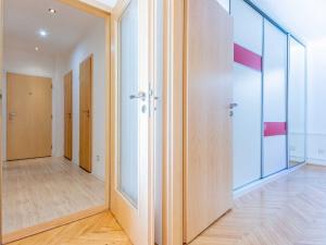 Pronájem bytu 2+1, Praha - Strašnice, Kounická, 50 m2