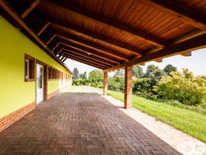 Prodej restaurace, Slavče, 460 m2