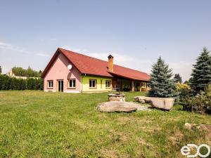 Prodej rodinného domu, Slavče, 460 m2