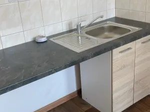 Pronájem bytu 1+kk, Ústí nad Labem - Předlice, Prostřední, 36 m2