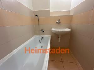 Pronájem bytu 2+1, Havířov - Město, Mickiewiczova, 55 m2